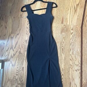 Elegant Black Sleeveless Dress